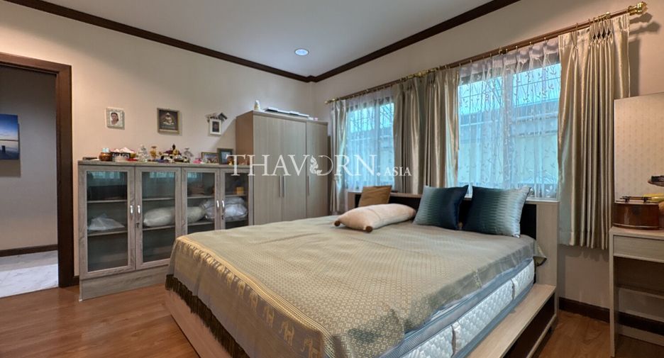 For sale 3 bedrooms house in Sattahip, Chonburi