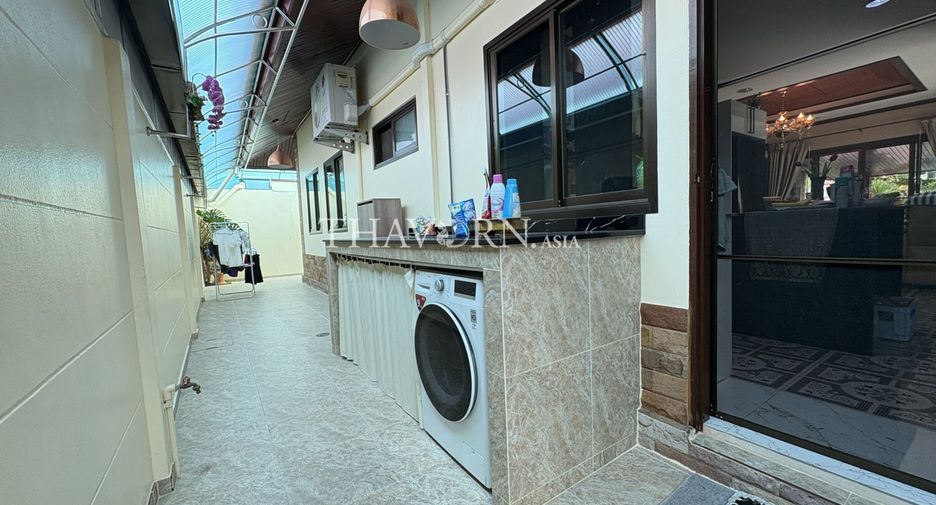 For sale 3 bedrooms house in Sattahip, Chonburi