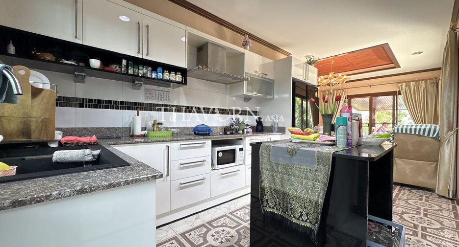 For sale 3 bedrooms house in Sattahip, Chonburi
