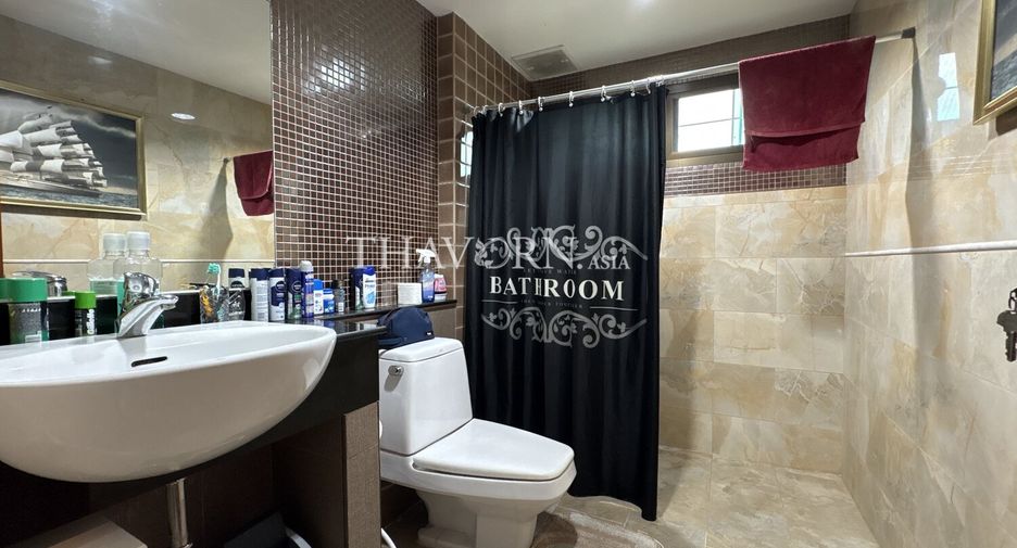 For sale 3 bedrooms house in Sattahip, Chonburi