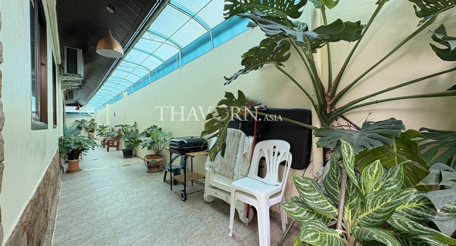 For sale 3 bedrooms house in Sattahip, Chonburi