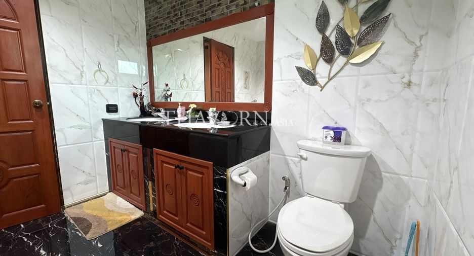 For sale 3 bedrooms house in Sattahip, Chonburi