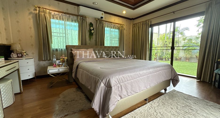 For sale 3 bedrooms house in Sattahip, Chonburi