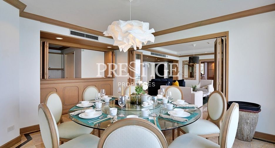 Wohnung zum Kauf mit 4 Zimmer in Pratumnak, Pattaya