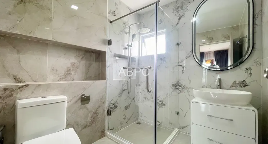 For rent and for sale 5 bedrooms house in Bang Lamung, Chonburi