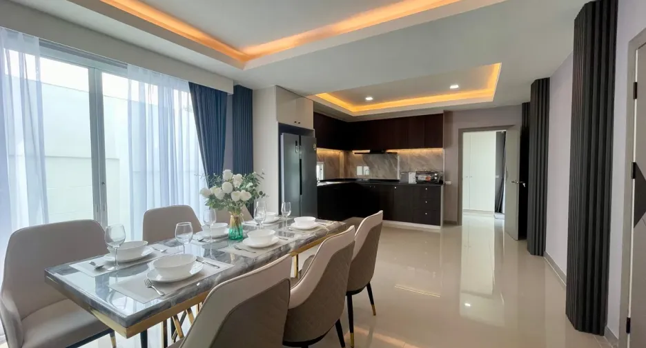 For rent and for sale 5 bedrooms house in Bang Lamung, Chonburi
