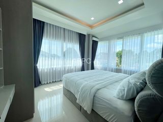 À louer et à vendre 5 chambres maison à Bang Lamung, Chonburi