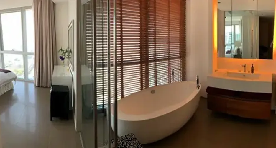 À vendre 3 chambres condo à Sathon, Bangkok