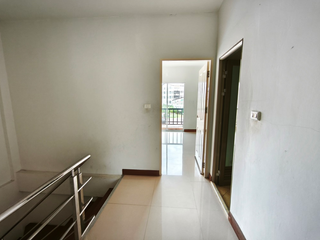 For sale 4 bedrooms townhouse in Bang Khun Thian, Bangkok