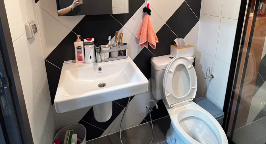 À vendre 1 chambre condo à Bang Khen, Bangkok