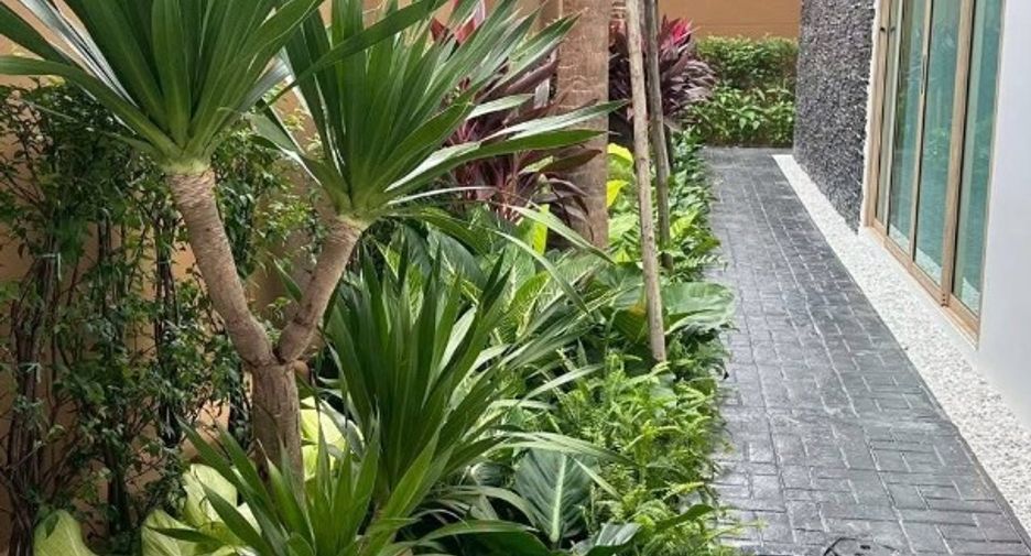 For rent 4 bedrooms villa in Bang Lamung, Chonburi