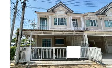 For sale 3 bedrooms townhouse in Sai Noi, Nonthaburi