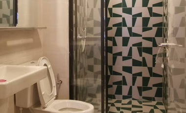 For sale 1 bed condo in Khlong Toei, Bangkok
