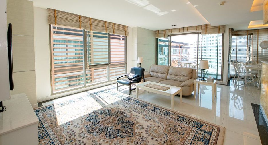 For sale 3 bedrooms condo in South Pattaya, Pattaya