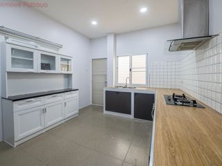 À louer 3 chambres maison à Bang Lamung, Chonburi