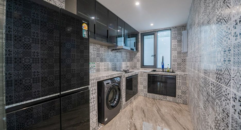 Casa en venta de 4 habitaciones en Bang Lamung, Chonburi