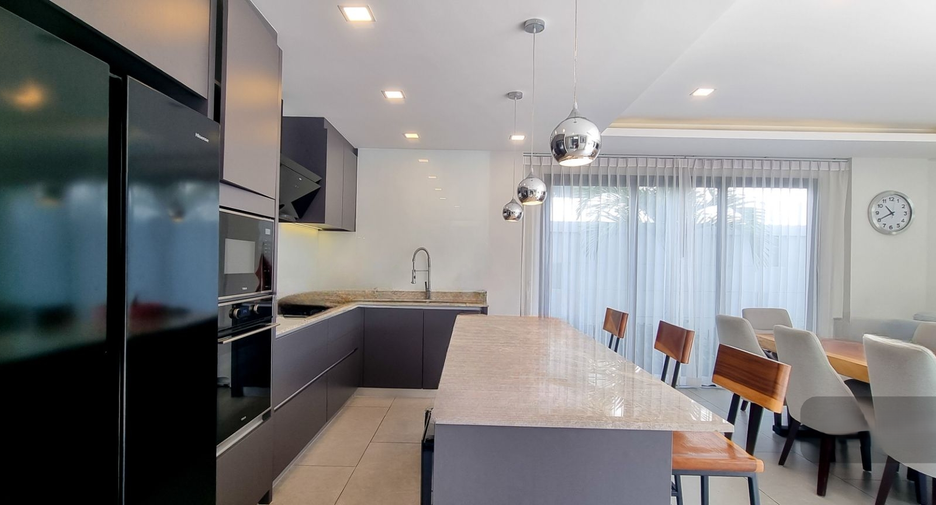 À vendre 4 chambres maison à Bang Lamung, Chonburi