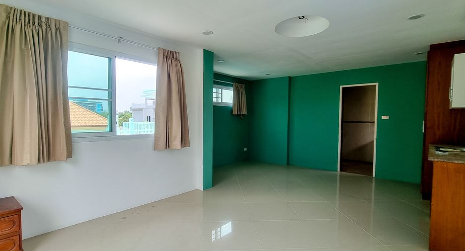 À vendre 8 chambres maison à Sattahip, Chonburi