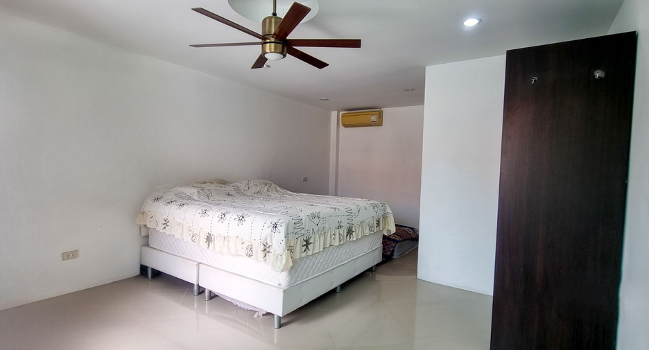 À vendre 8 chambres maison à Sattahip, Chonburi