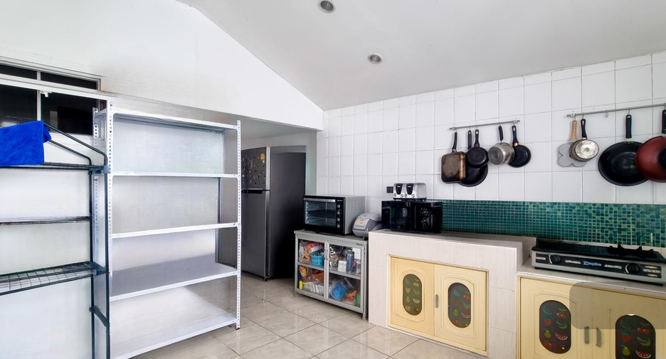 À vendre 8 chambres maison à Sattahip, Chonburi