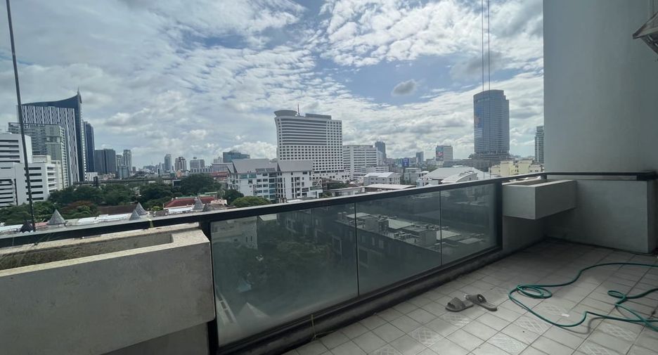À vendre 3 chambres condo à Watthana, Bangkok