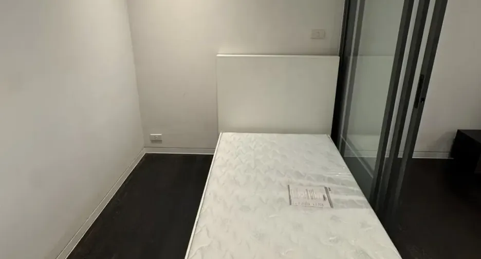 For rent and for sale 2 bedrooms condo in Watthana, Bangkok
