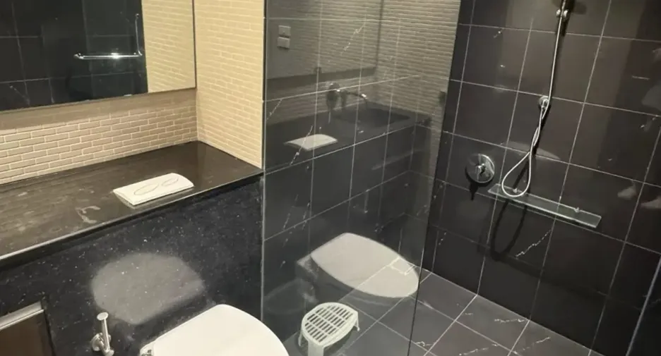 For rent and for sale 2 bedrooms condo in Watthana, Bangkok