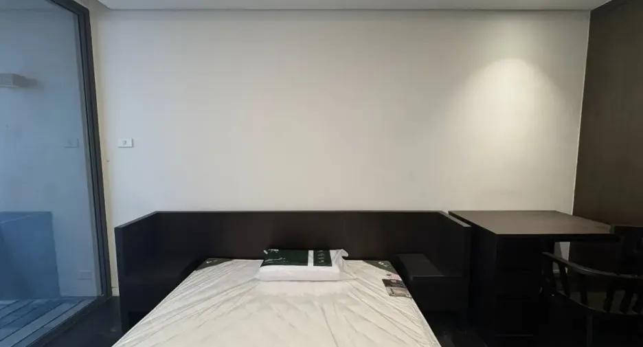For rent and for sale 2 bedrooms condo in Watthana, Bangkok