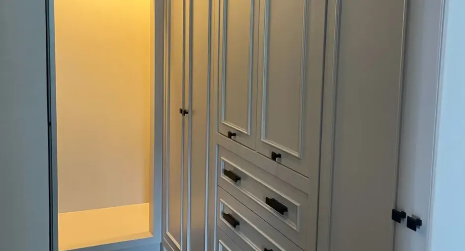 For rent 2 bedrooms condo in Pathum Wan, Bangkok