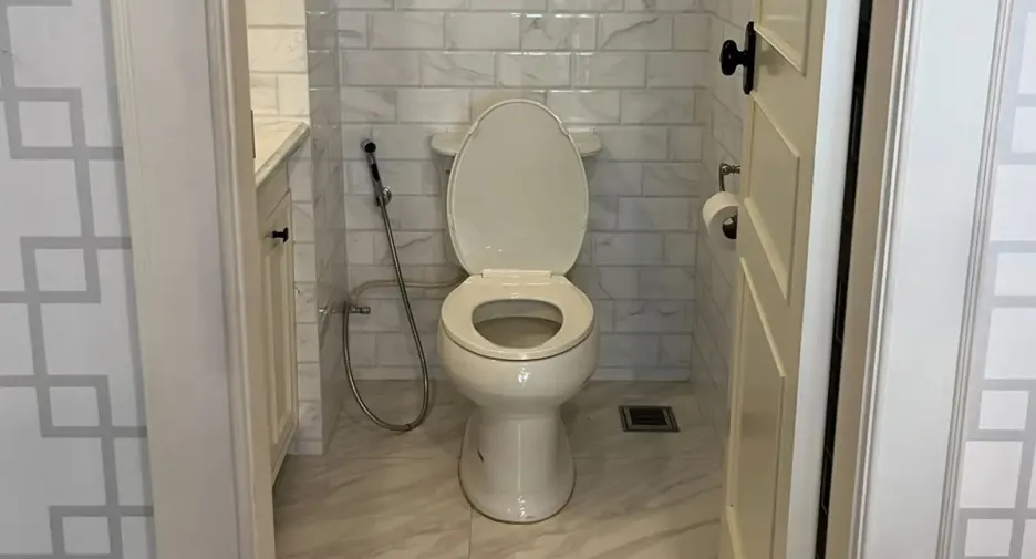 For rent 2 bedrooms condo in Pathum Wan, Bangkok
