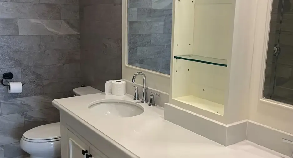 For rent 2 bedrooms condo in Pathum Wan, Bangkok