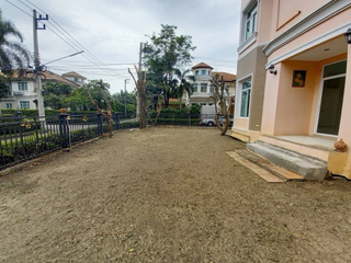出售 3 卧室 独立屋 在 Mueang Samut Sakhon, Samut Sakhon