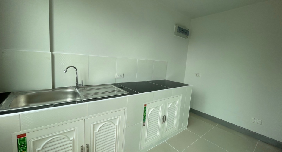 Reihenhaus zum Kauf mit 3 Zimmer in Mueang Khon Kaen, Khon Kaen