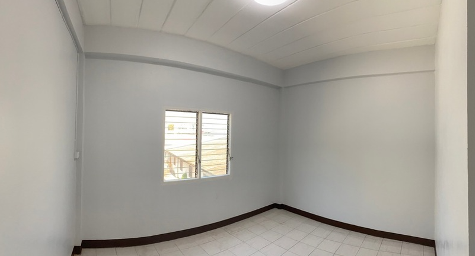 For sale 3 ベッドルーム retail Space in Mueang Phitsanulok, Phitsanulok