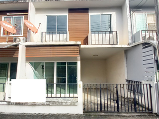 For sale 3 bedrooms townhouse in Pak Kret, Nonthaburi