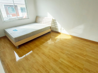 For sale 3 bedrooms townhouse in Pak Kret, Nonthaburi