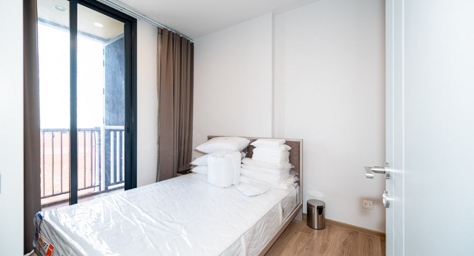 For sale 1 bed condo in Khlong Toei, Bangkok