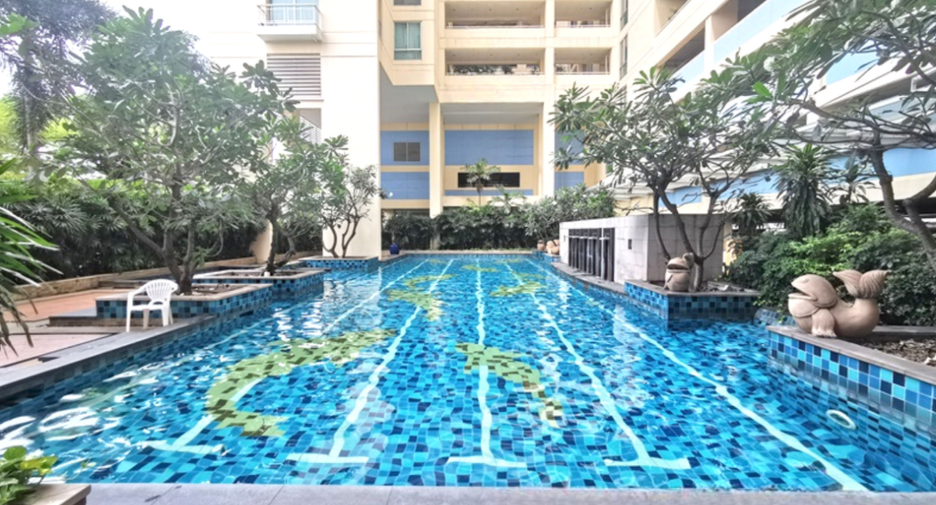 For sale 1 bed condo in Yan Nawa, Bangkok
