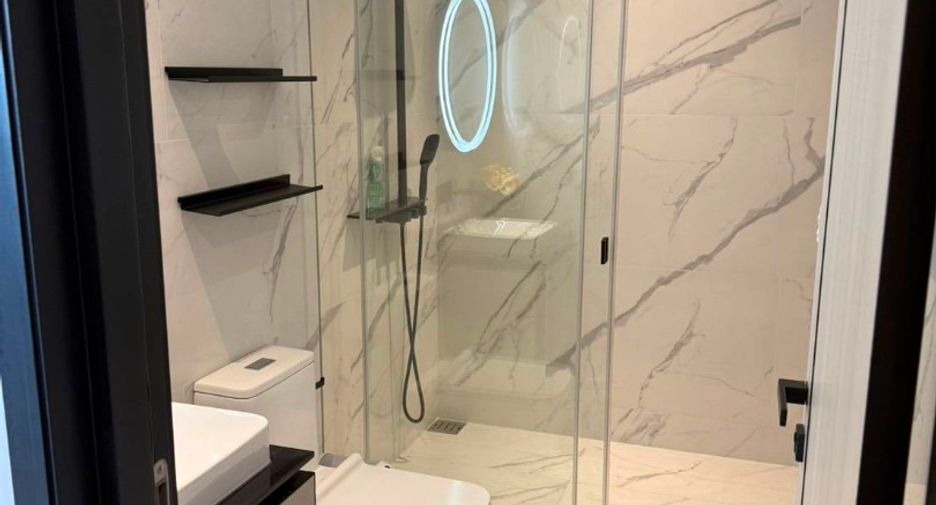For sale 2 bedrooms condo in Ratchathewi, Bangkok