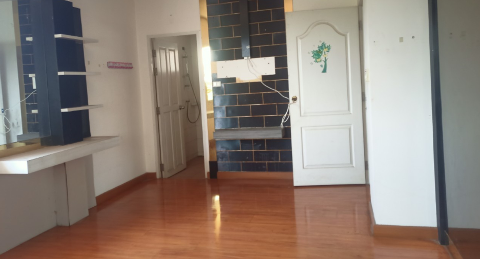For sale 3 ベッドルーム house in Bang Bua Thong, Nonthaburi