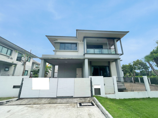 出售 4 卧室 独立屋 在 Mueang Pathum Thani, Pathum Thani