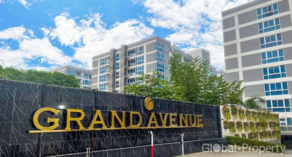 For sale 3 ベッドルーム condo in South Pattaya, Pattaya