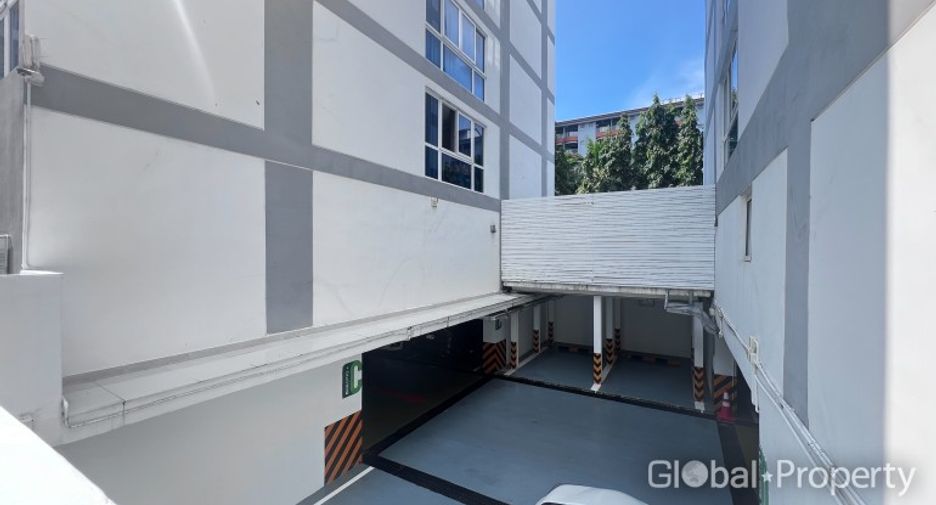 For sale 1 bed condo in South Pattaya, Pattaya