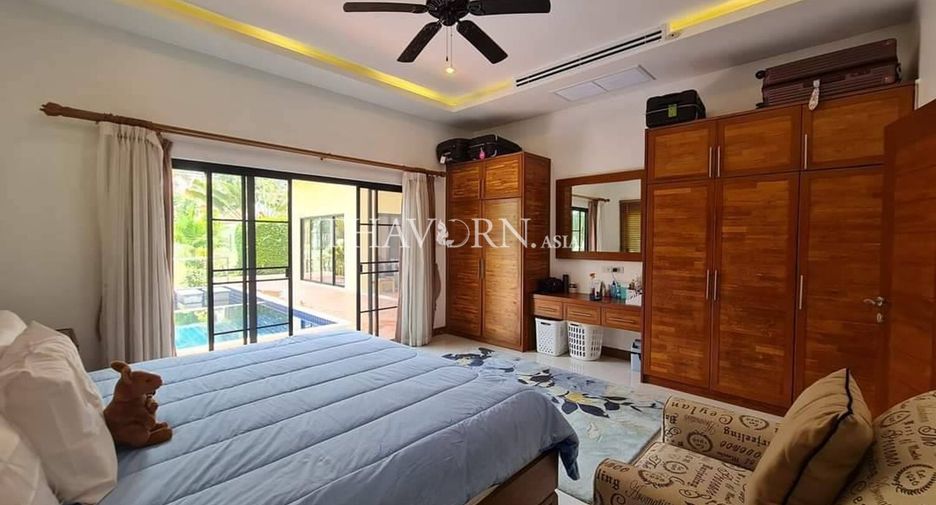 For sale 3 bedrooms house in Sattahip, Chonburi
