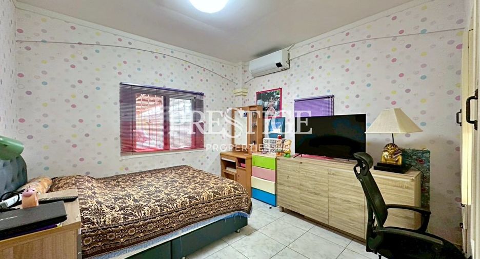 For sale 2 ベッドルーム house in Sattahip, Chonburi