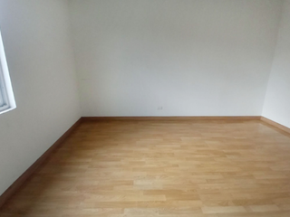 Casa adosada en venta de 3 habitaciones en Pak Kret, Nonthaburi