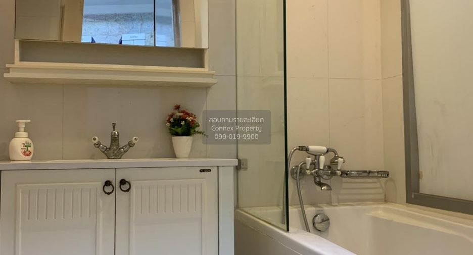 Wohnung zur Miete mit 2 Zimmer in Pathum Wan, Bangkok