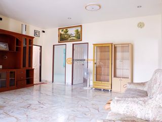 Haus zur Miete und zum Kauf mit 3 Zimmer in Bang Lamung, Chonburi