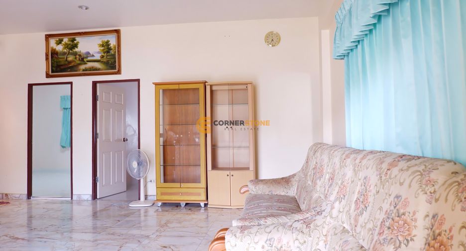 For rent and for sale 3 bedrooms house in Bang Lamung, Chonburi