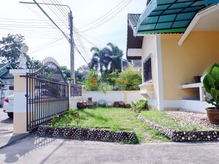 Haus zur Miete und zum Kauf mit 3 Zimmer in Bang Lamung, Chonburi